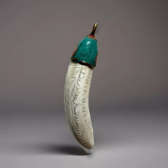 Unique ethnic tibetan tribal amulet pendant yak bone,tusk & horn shape handmade - Picture 3 of 9